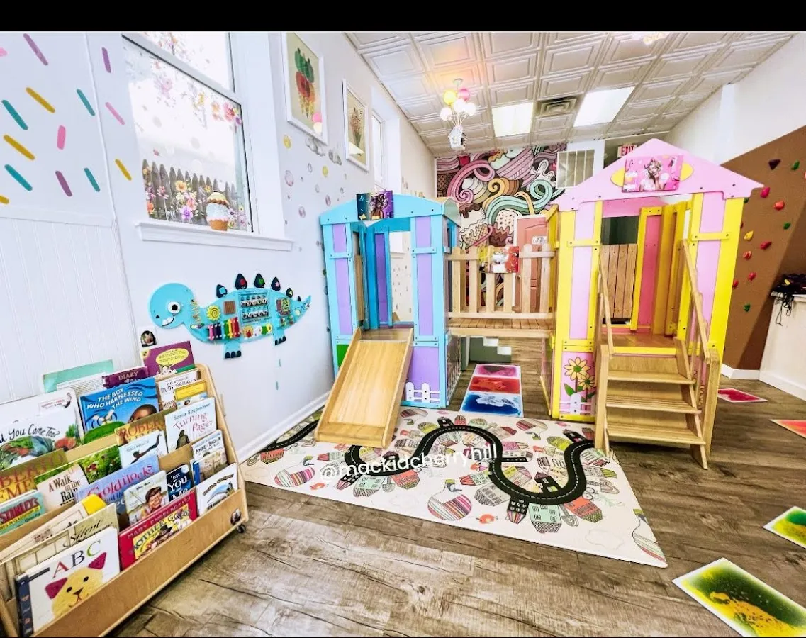 Da'Villas Creme and Cookies