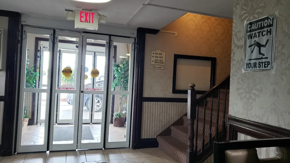 Days Inn by Wyndham Ridgefield NJ photo 4