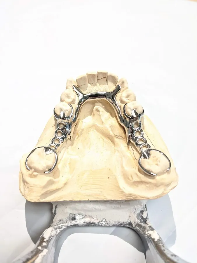 D&D Dental Laboratory