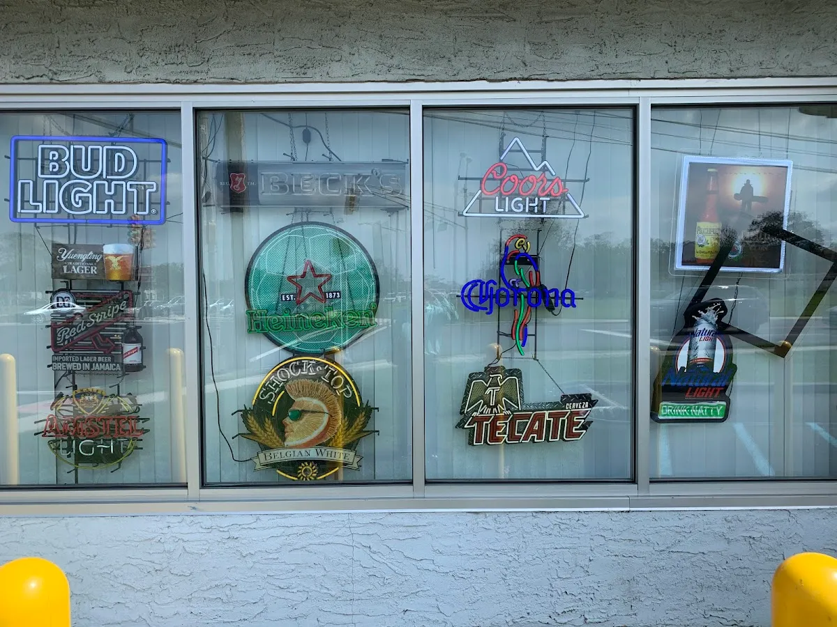 Decatur Liquors photo 2