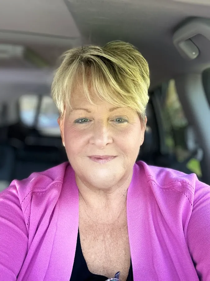 Desiree Daniels Team