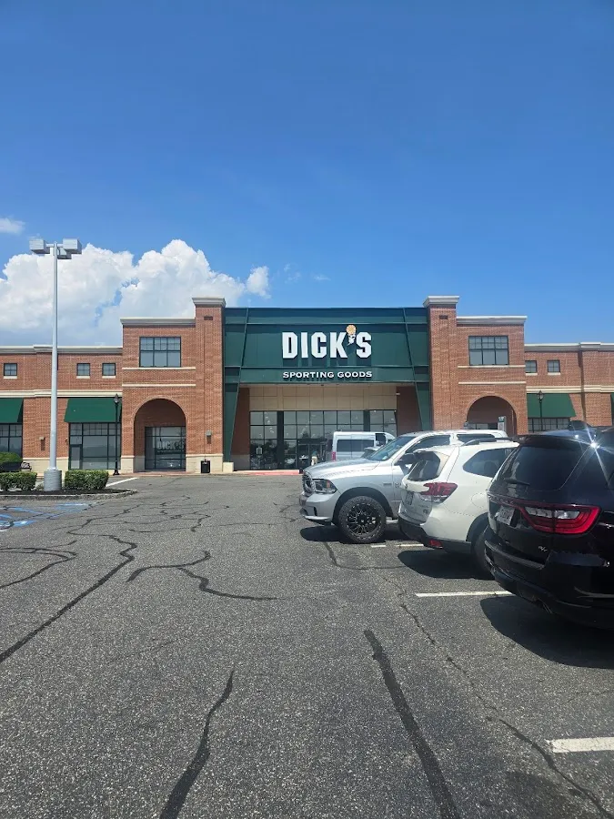 DICK'S Sporting Goods photo 2