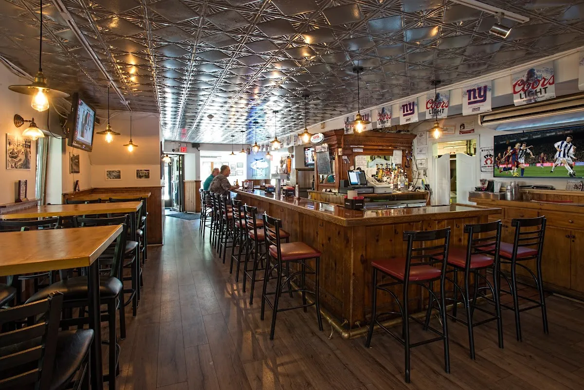 Dino's Bar and Grill photo 2