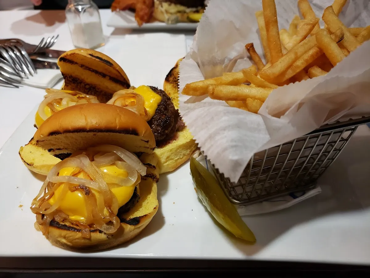 Dino's Bar and Grill photo 4