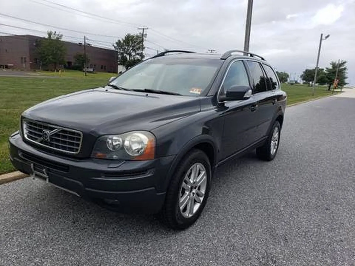 Dinovics Auto Sales photo 5