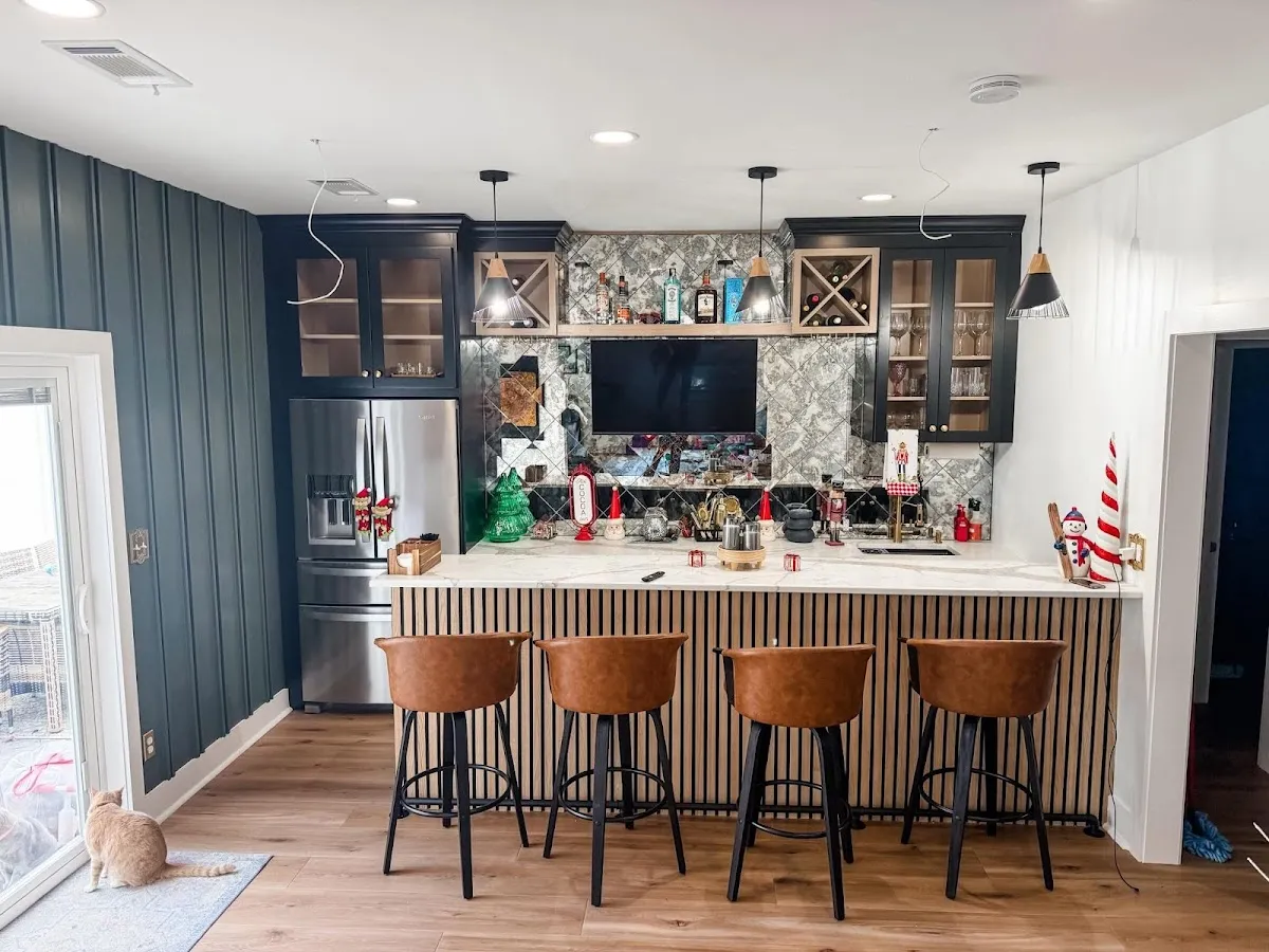 Discount Cabinet Corner