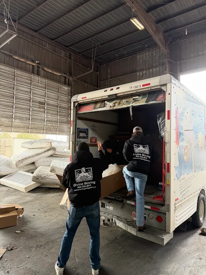 Divine Moving photo 2