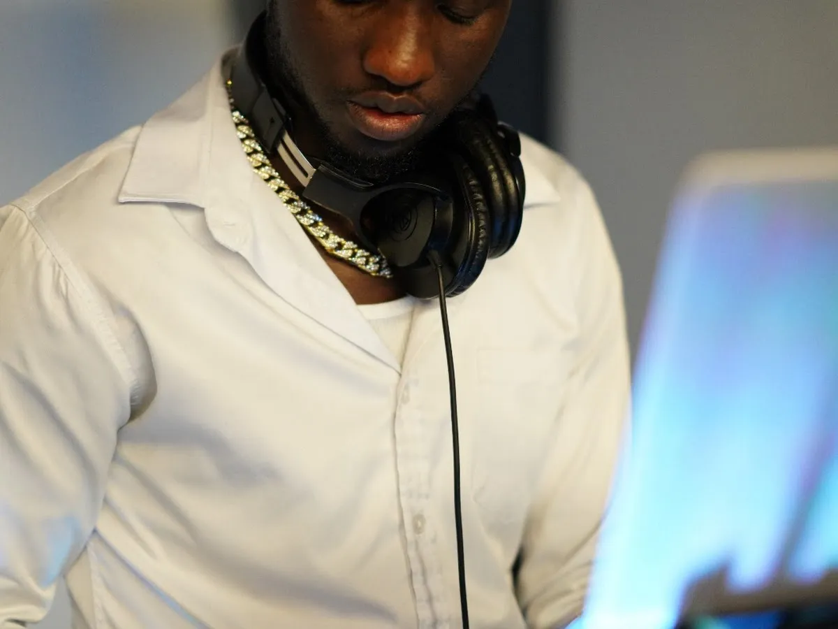 DJ LoPic Entertainment & Lighting photo 5