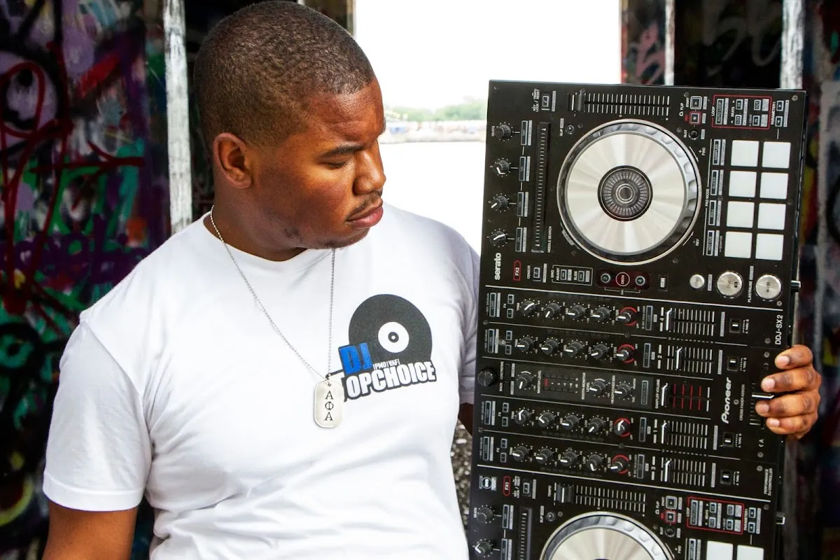 Dj Topchoice photo 2