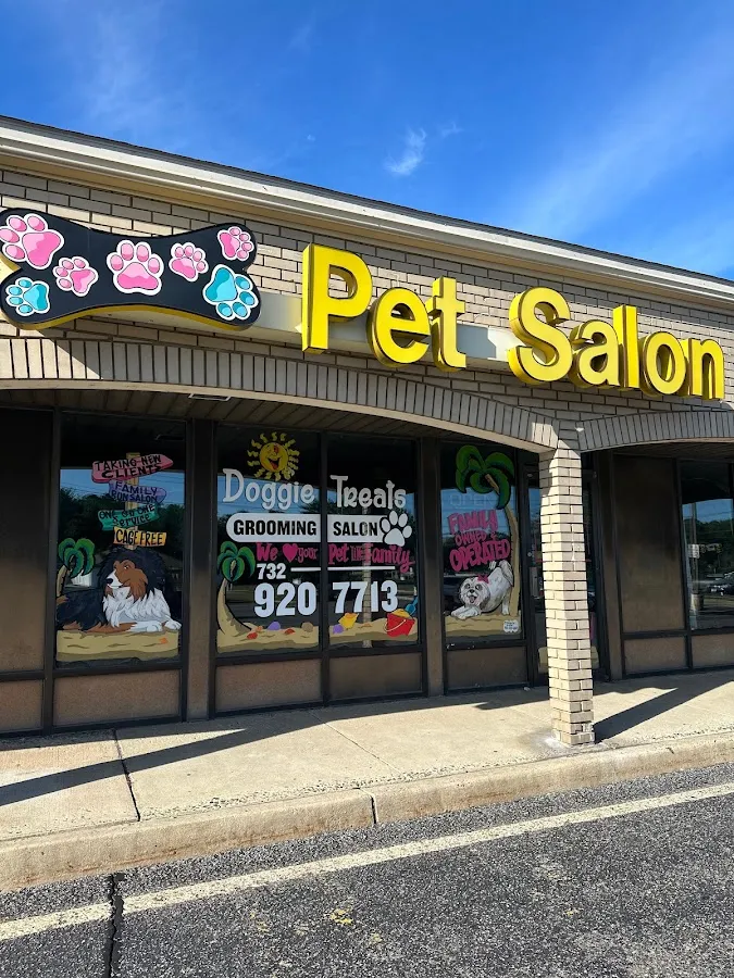 Doggie Treats Grooming