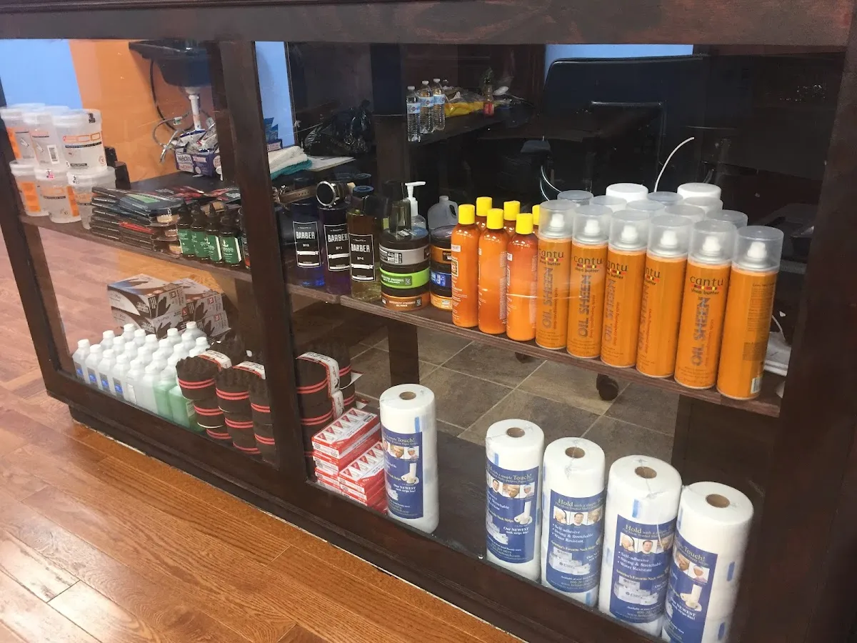 Dominican Papi Barbershop photo 2