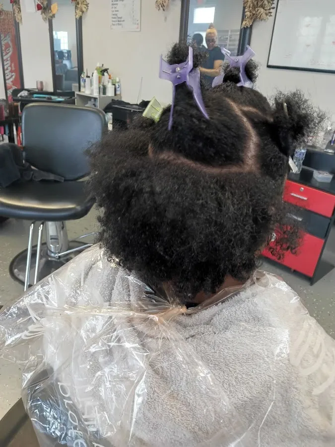 Dominican Touch Unisex Salon