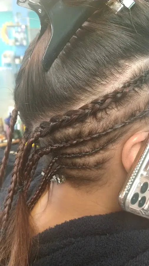 Dominican Touch Unisex Salon photo 2