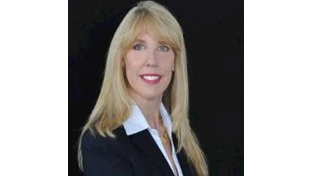 DOREEN "DEE" KRAEMER, RE/MAX PLATINUM PROPERTIES-B