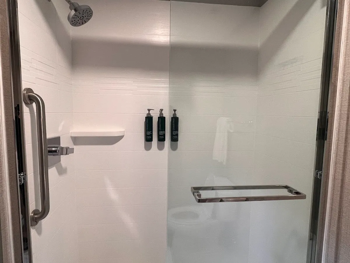 DoubleTree Suites by Hilton Hotel Mt. Laurel photo 2