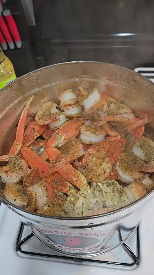 Down The Shore Steamers photo 3