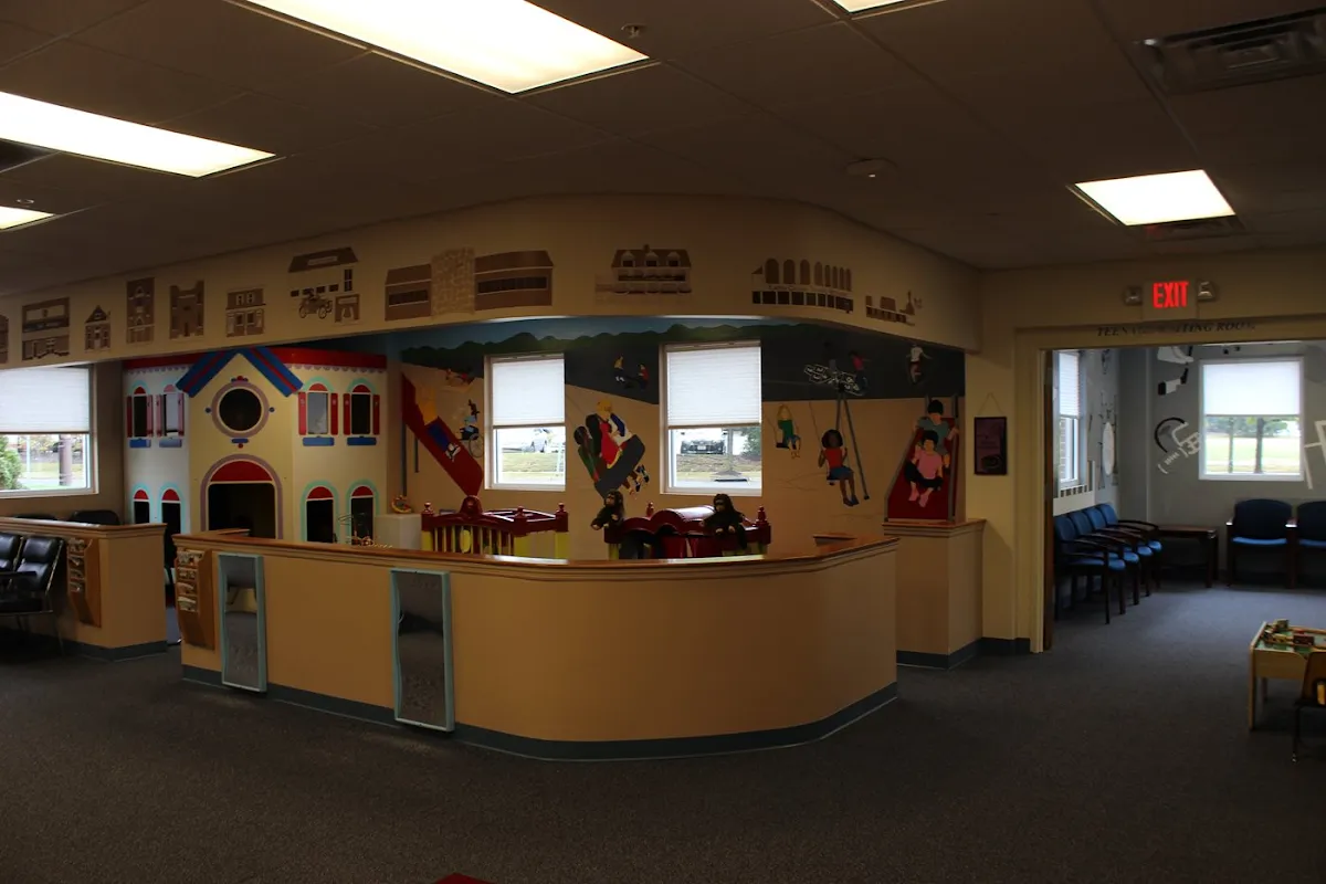 Dr. Esther Harris, MD photo 2