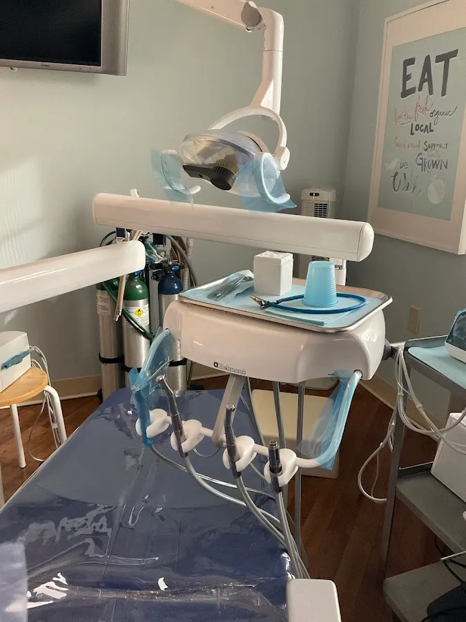 DR. MAJID NAVI photo 2