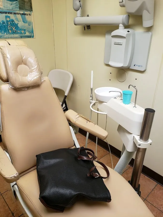 Dr. Robert J. Gelman, DDS