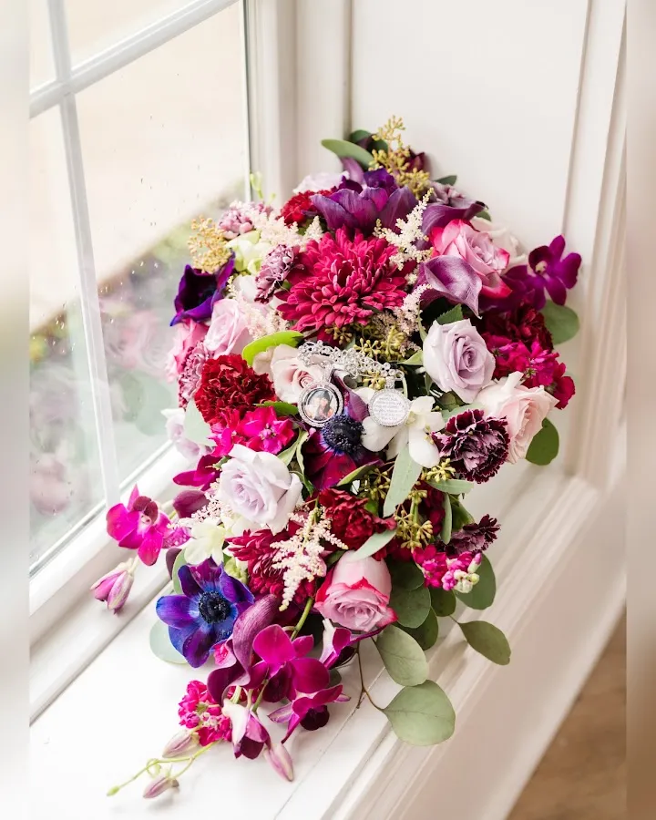 Driftwood Florist Weddings/Appointment Only photo 2