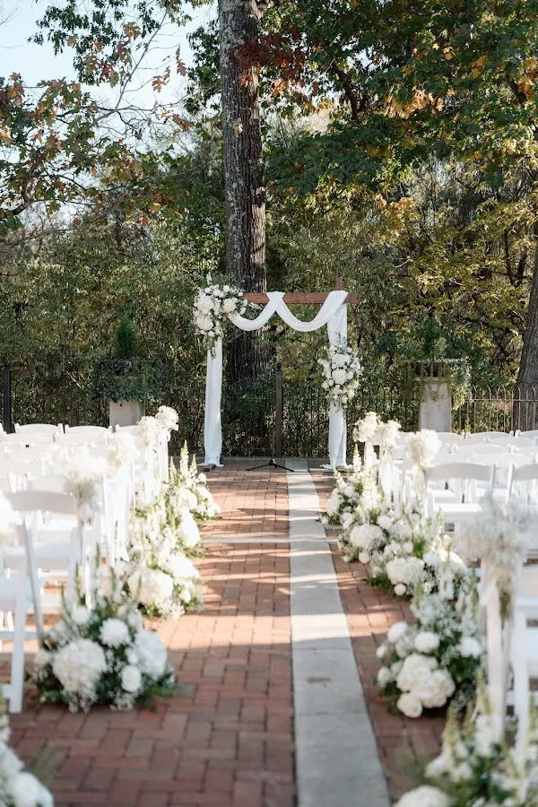 Driftwood Florist Weddings/Appointment Only photo 5