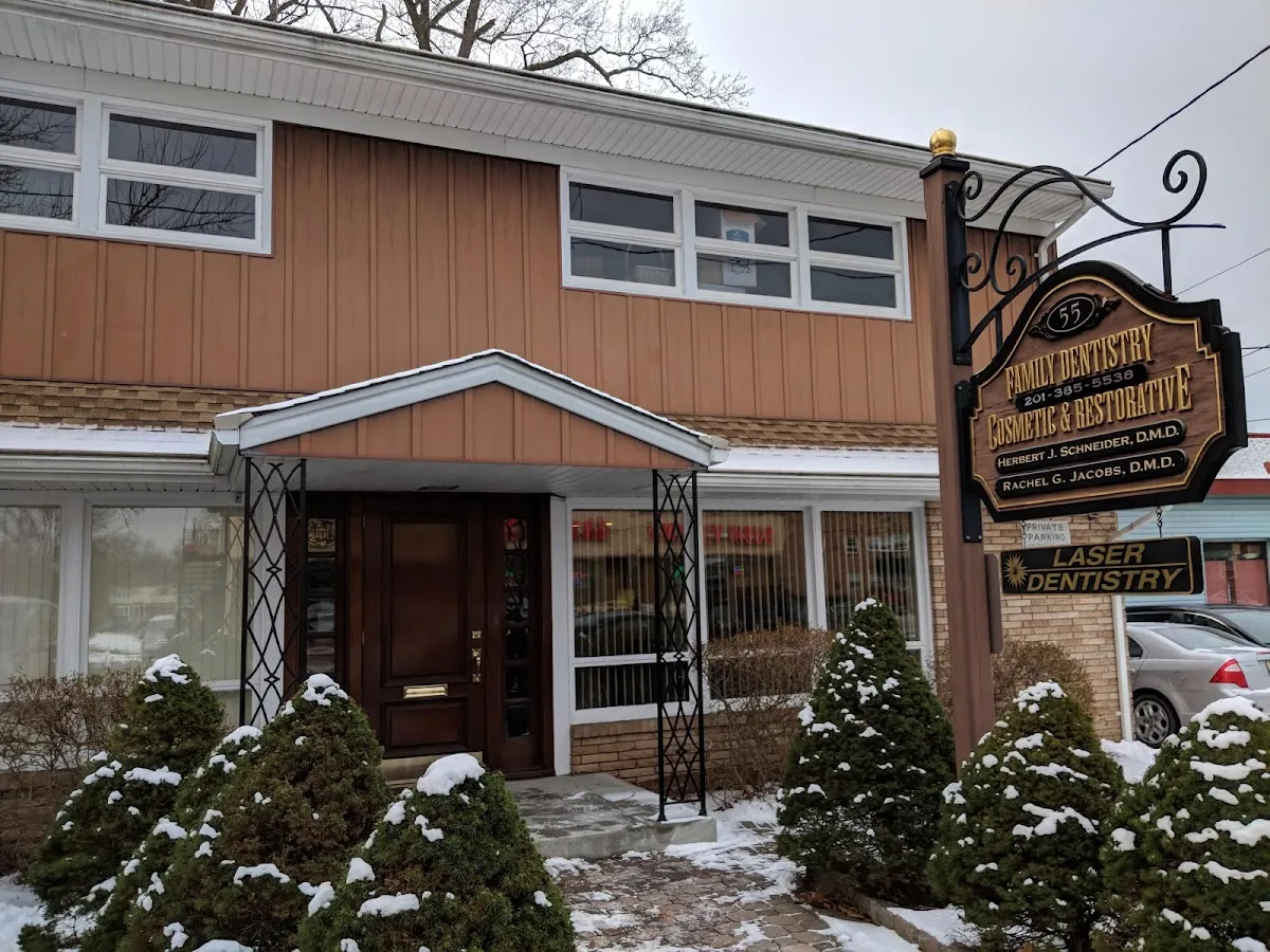 Dumont Dentist: Dr. Herbert Schneider, Dr. Rachel Jacobs, & Dr. Uri Schneider