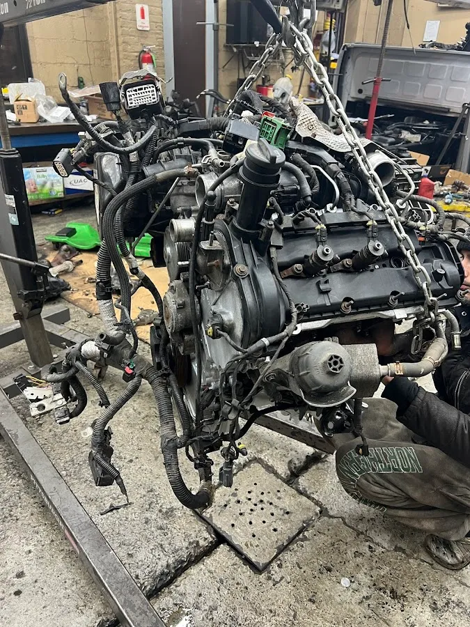 E&A AUTO REPAIR AND TIRES photo 2