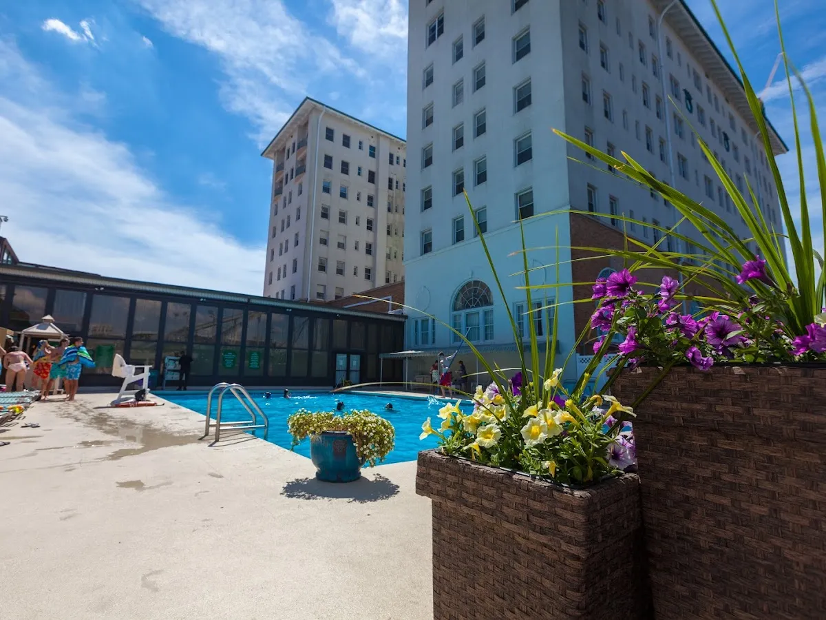 Ebb Tide Suites at Shorebreak Resorts photo 2