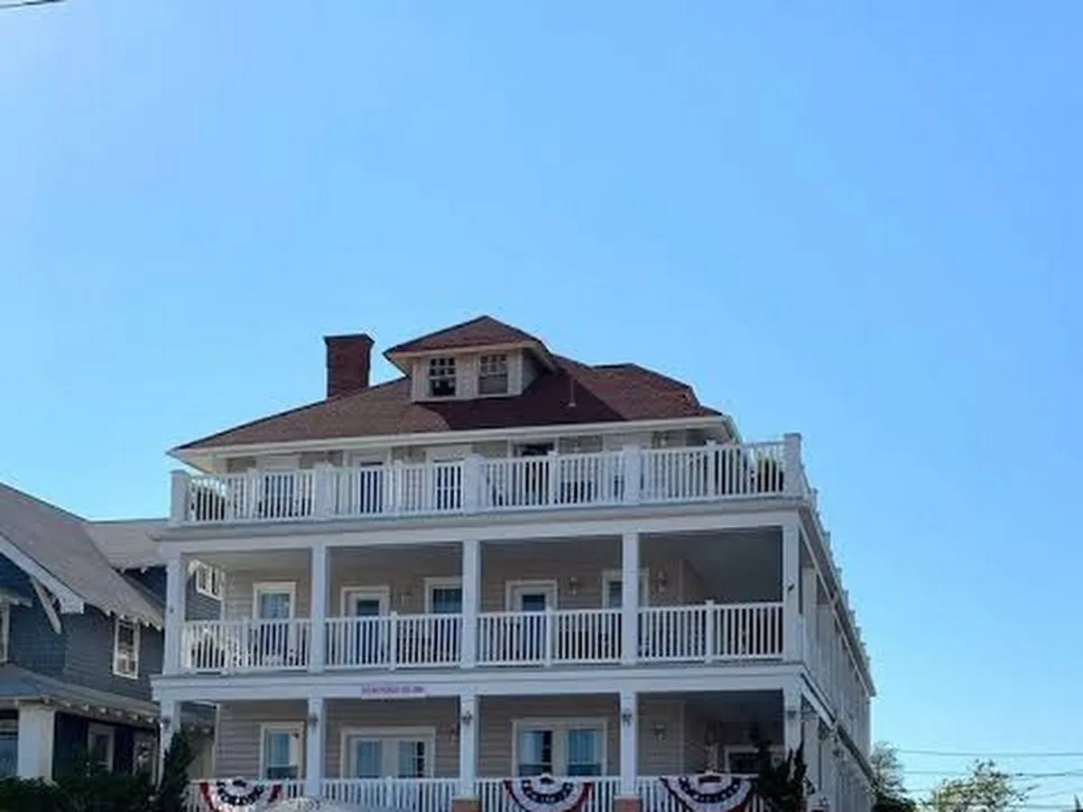 Ebb Tide Suites at Shorebreak Resorts photo 4