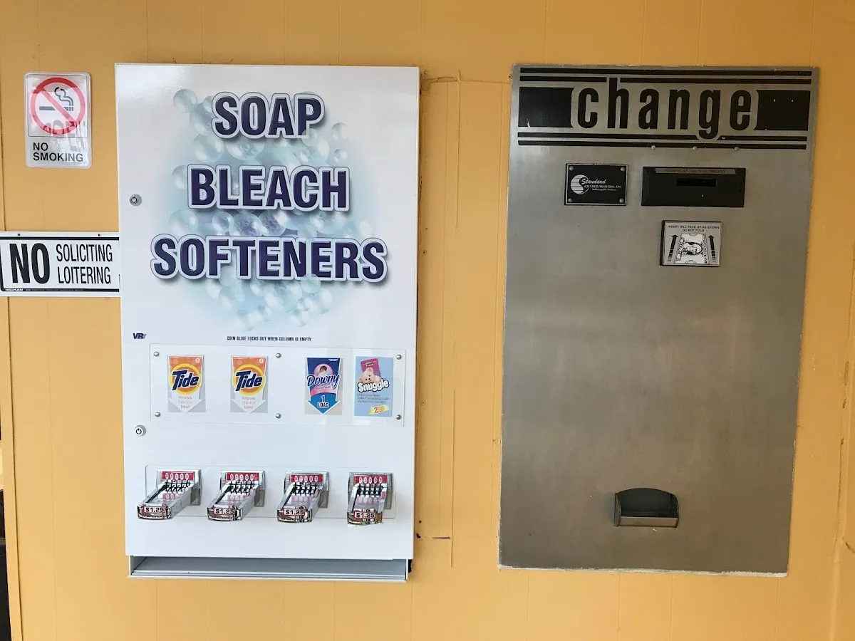 Edgewater Park Laundromat 24/7 photo 5
