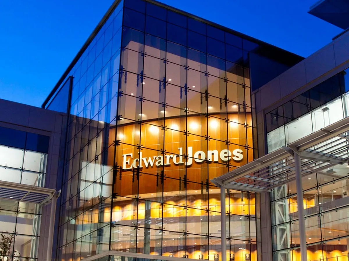 Edward Jones - Financial Advisor: Raymond Trost, CFP®