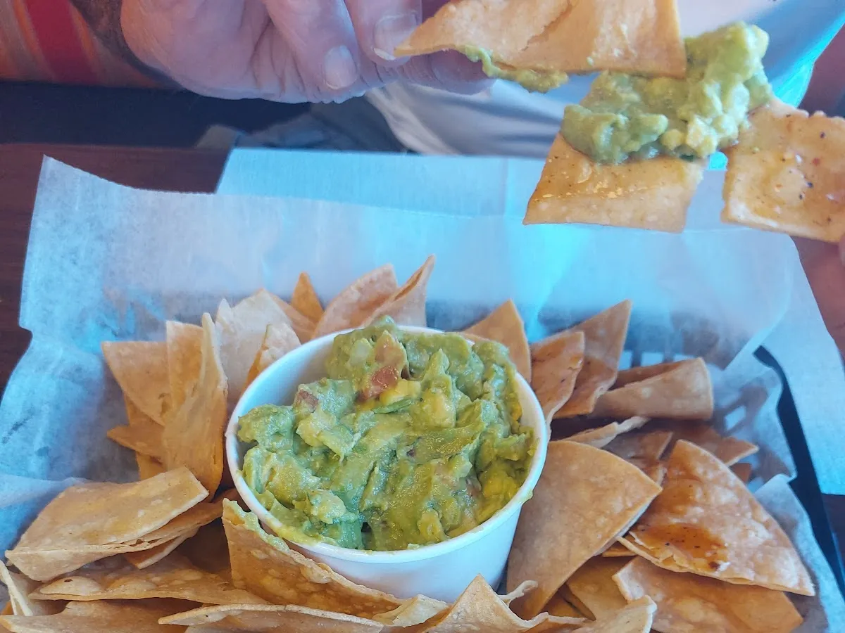 El Pueblo Taqueria photo 3