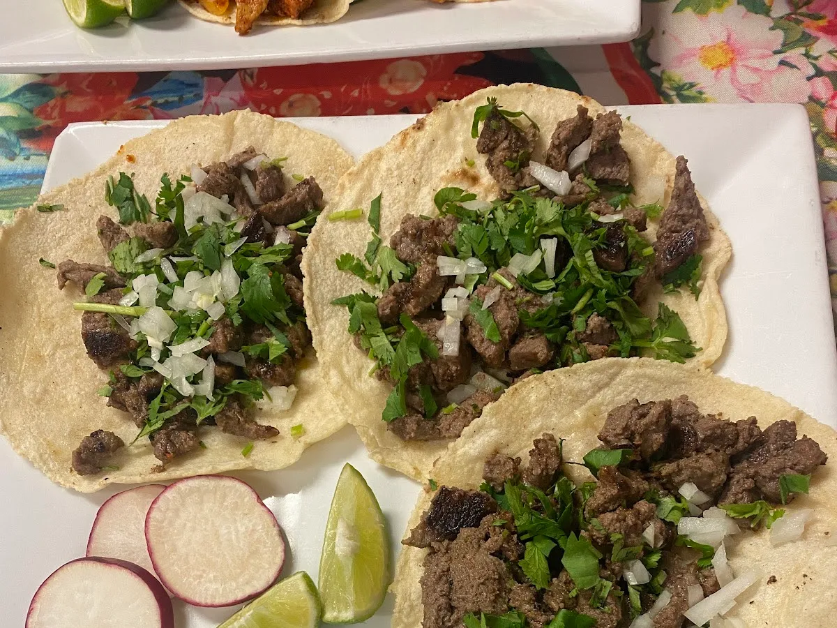 El Tacuate Mexican Restaurant photo 3