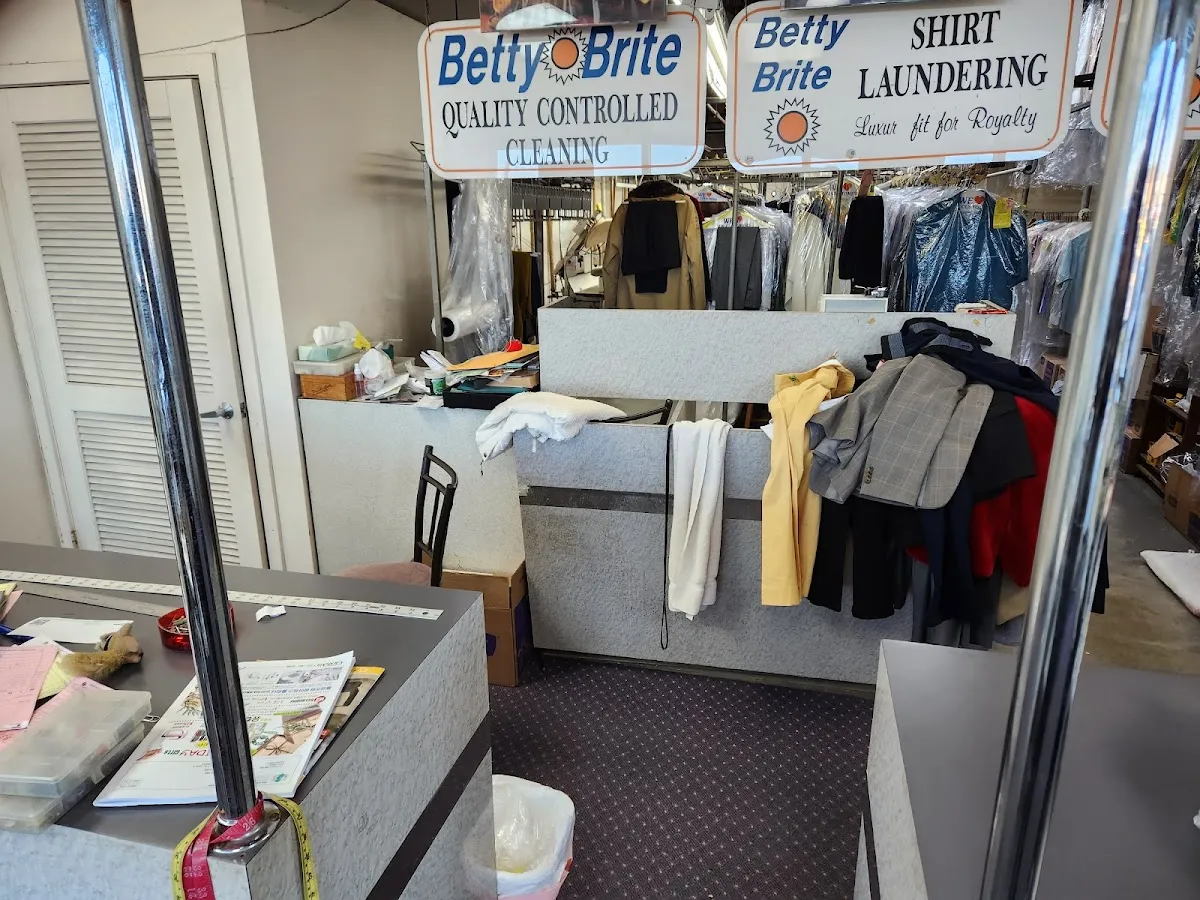 Elegance Dry Cleaners photo 5