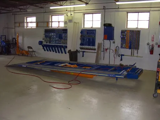 Elmer's Auto Body Washington photo 2