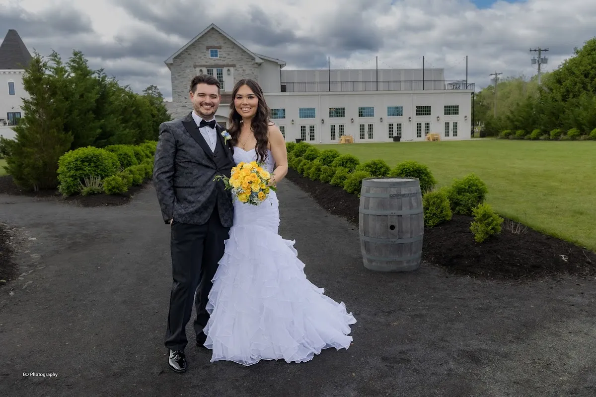 EO PHOTOGRAPHY & ENTERTAINMENT