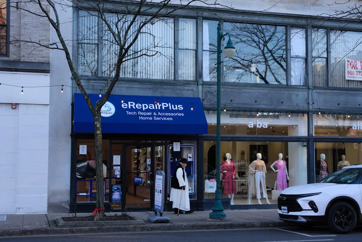 eRepairPlus - Phone Repair Service photo 3