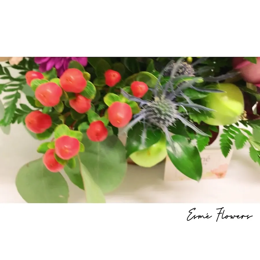 Esme Flowers photo 5