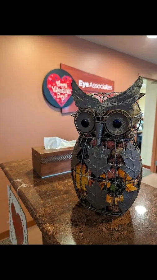 Eye Associates & SurgiCenter photo 3