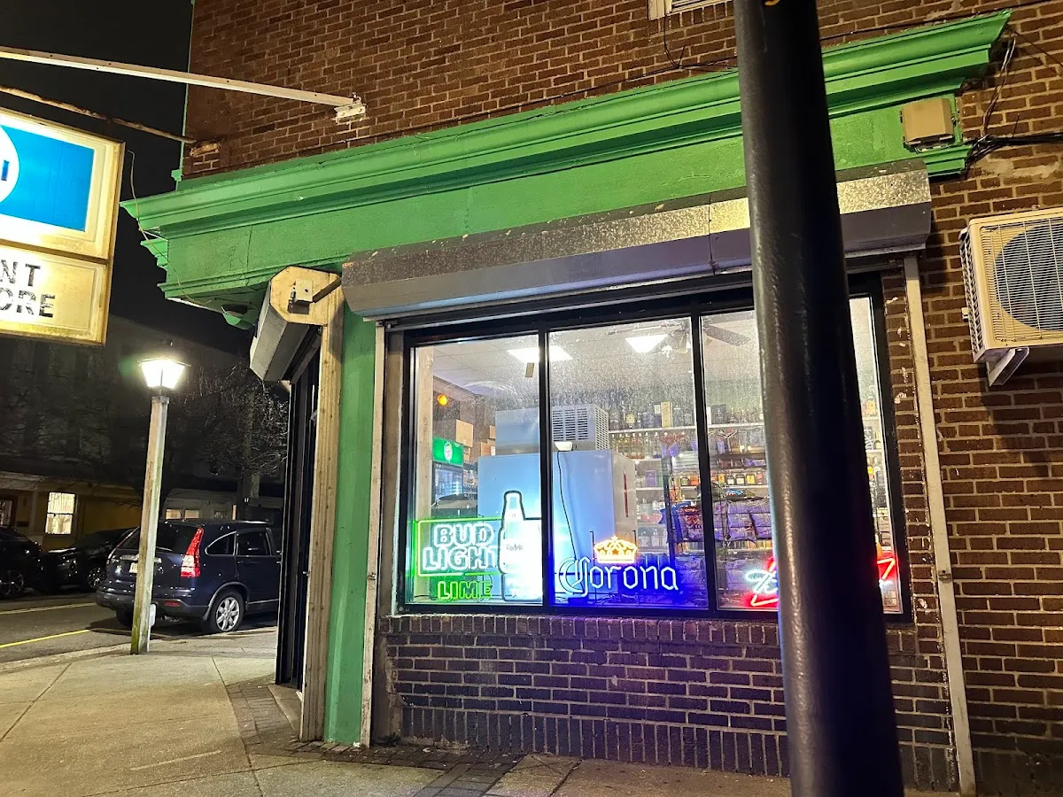 Fairmount Liquor Store