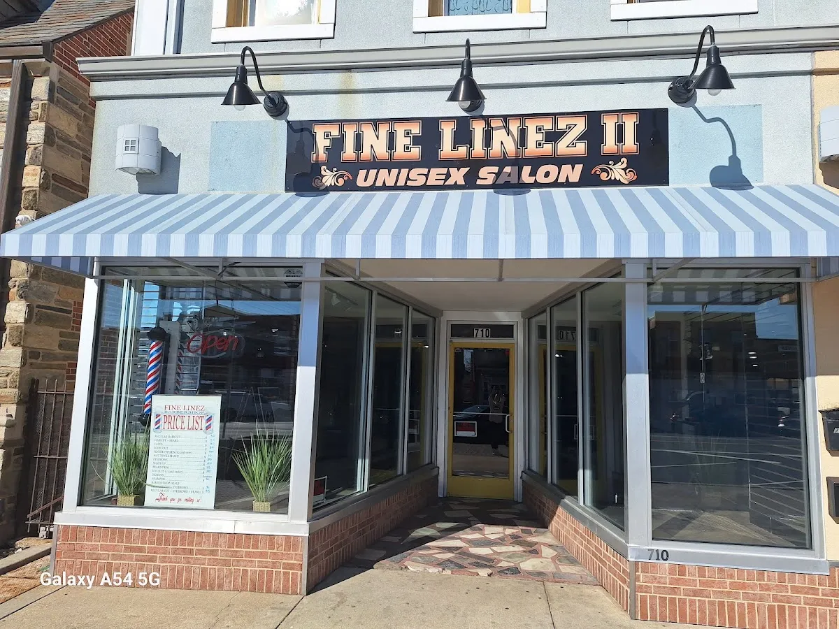 Fine Linez 2 Unisex Salon