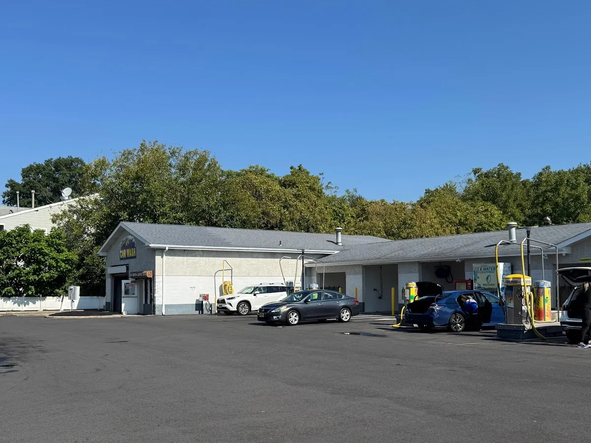 Finish Line Express Car Wash photo 4