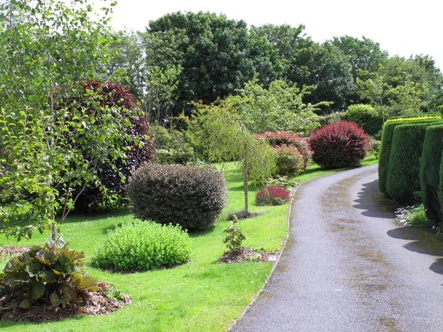 Finocchiaro Lawn & Landscape Inc.