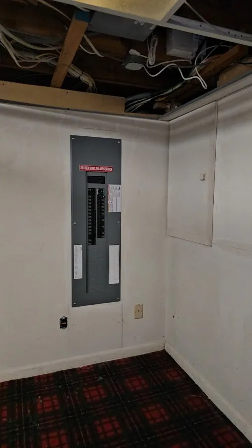 First Class Electric photo 3