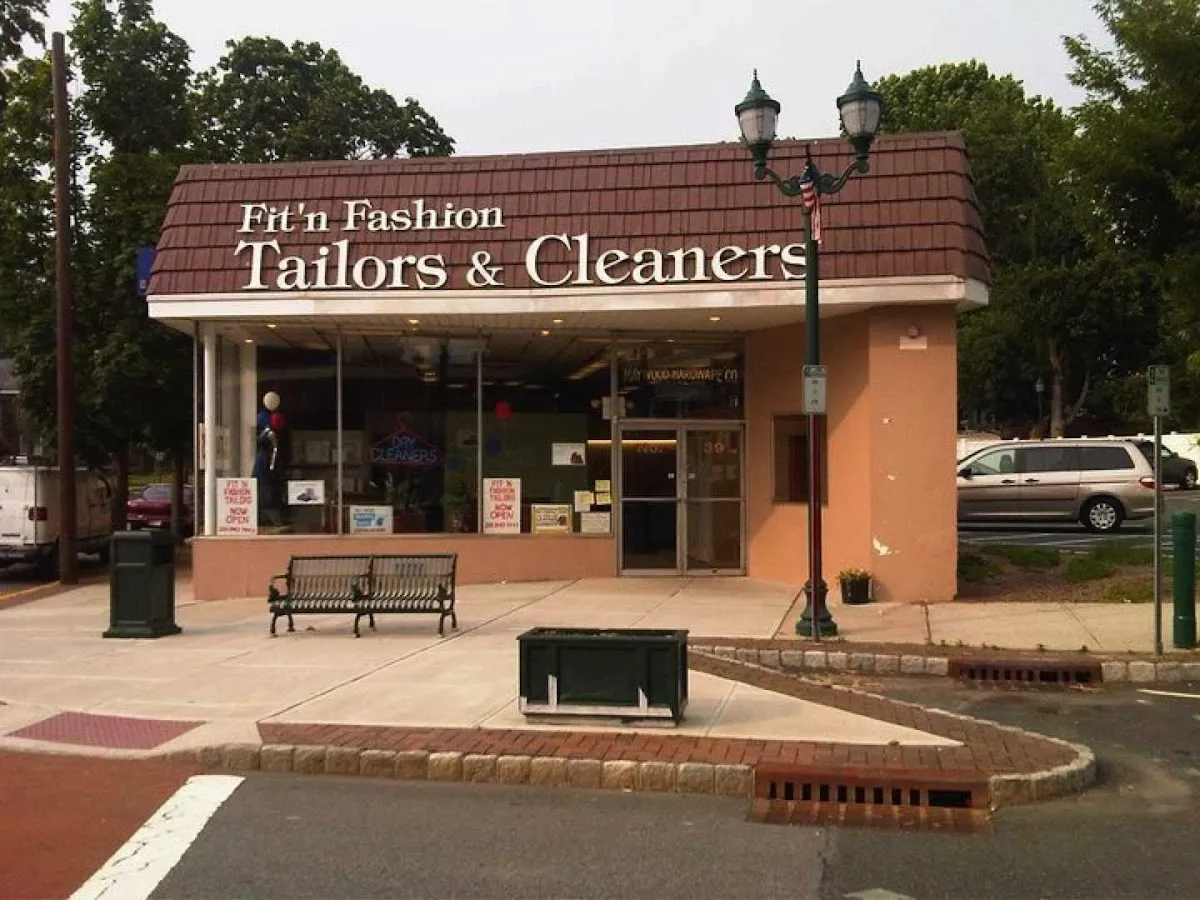 Fit 'N Fashion Tailors & Cleaners photo 2
