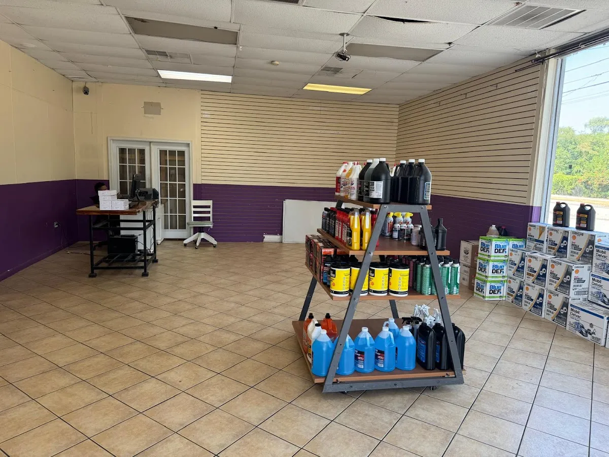 FLEETONE TIRE AND LUBE PRO