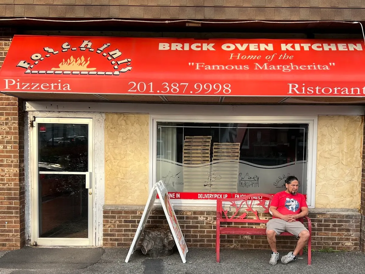 Foschini's Brick Oven Kitchen