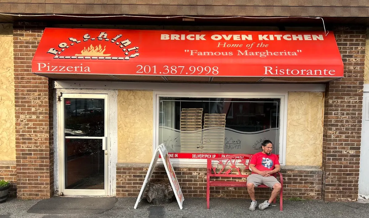 Foschini's Brick Oven Kitchen photo 2