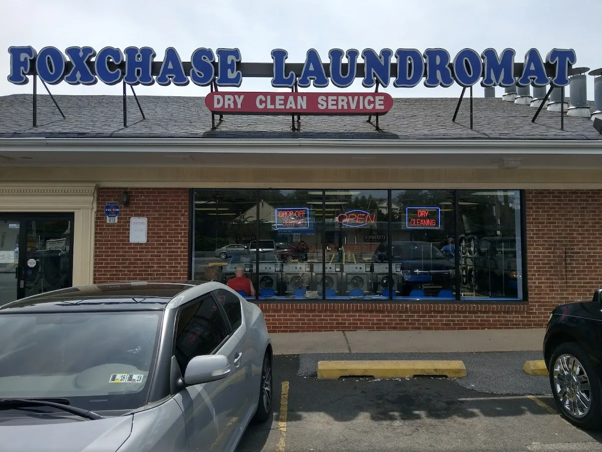 Foxchase Laundromat photo 3
