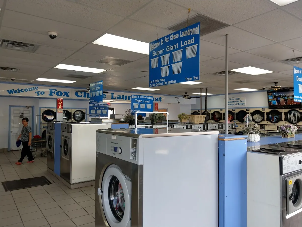 Foxchase Laundromat photo 5